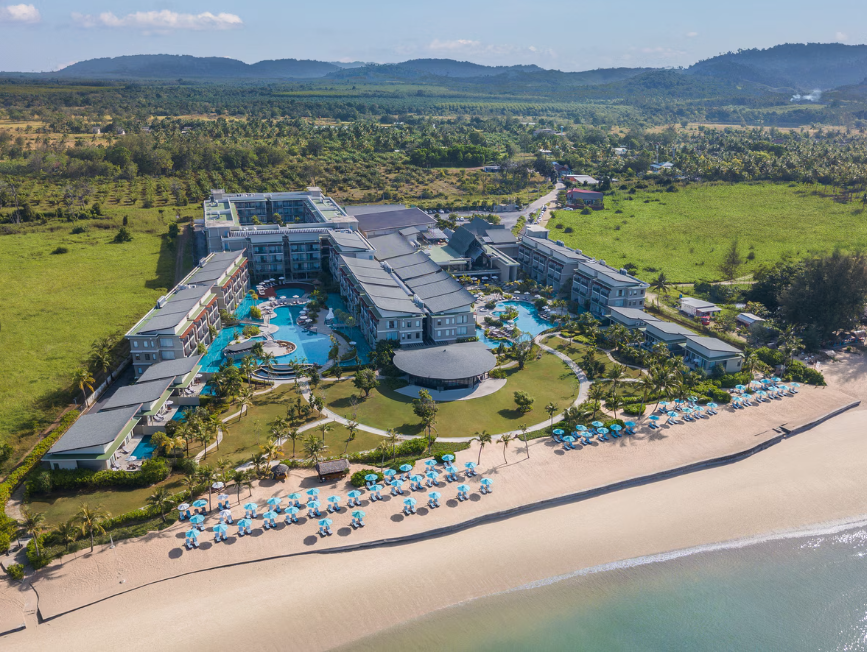 Le Meridien Khao Lak Resort and Spa